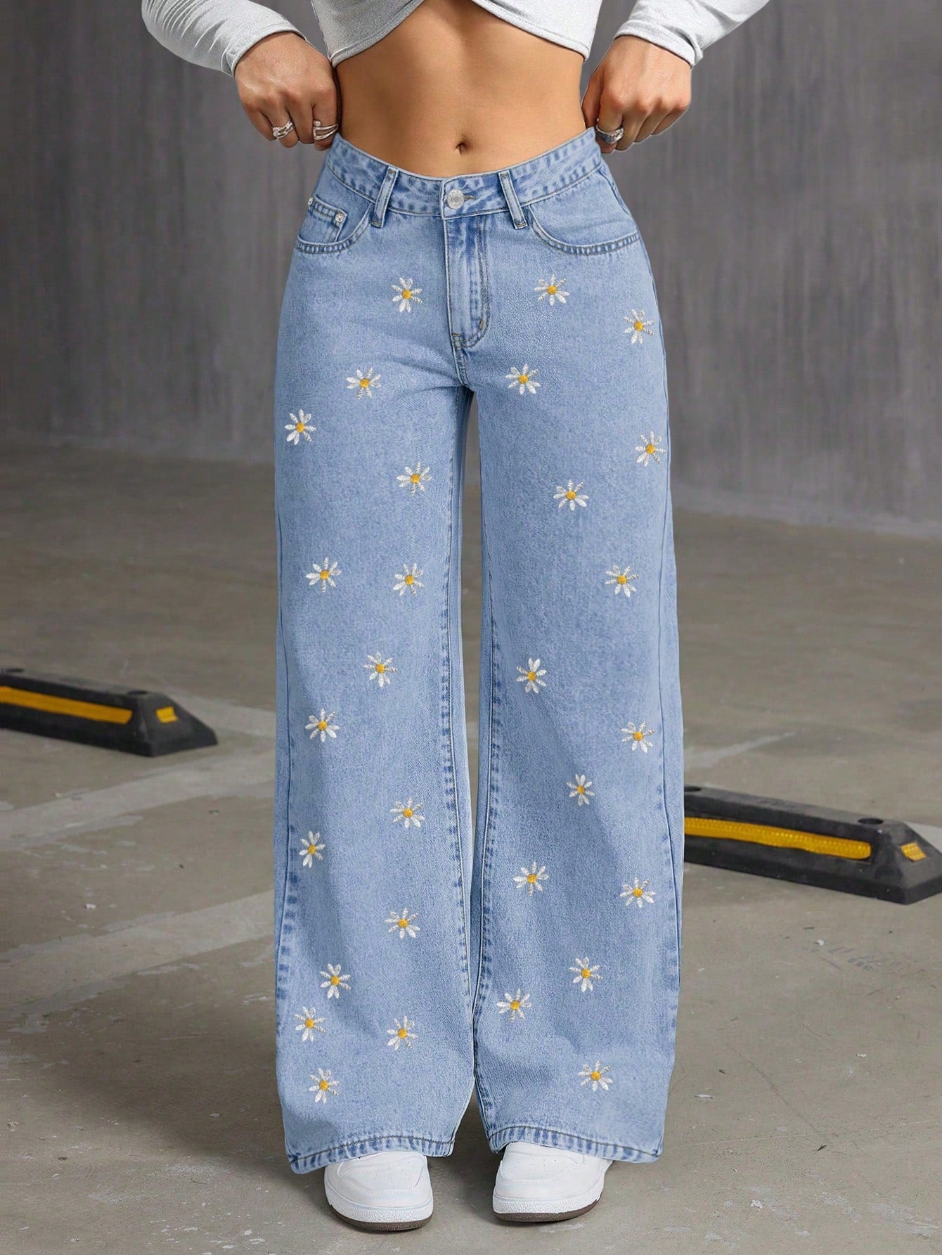 High-Waist Light Blue Daisy Embroidered Wide-Leg Jeans for Women